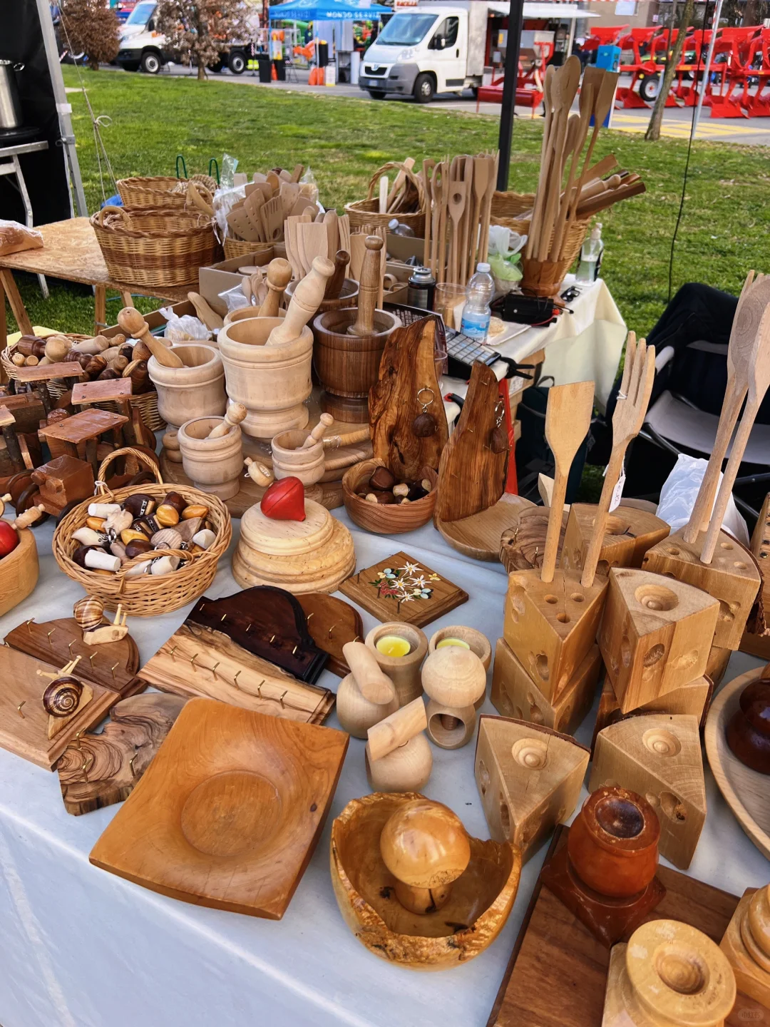 卡尔马尼奥拉??第561届春季博览会?(一)