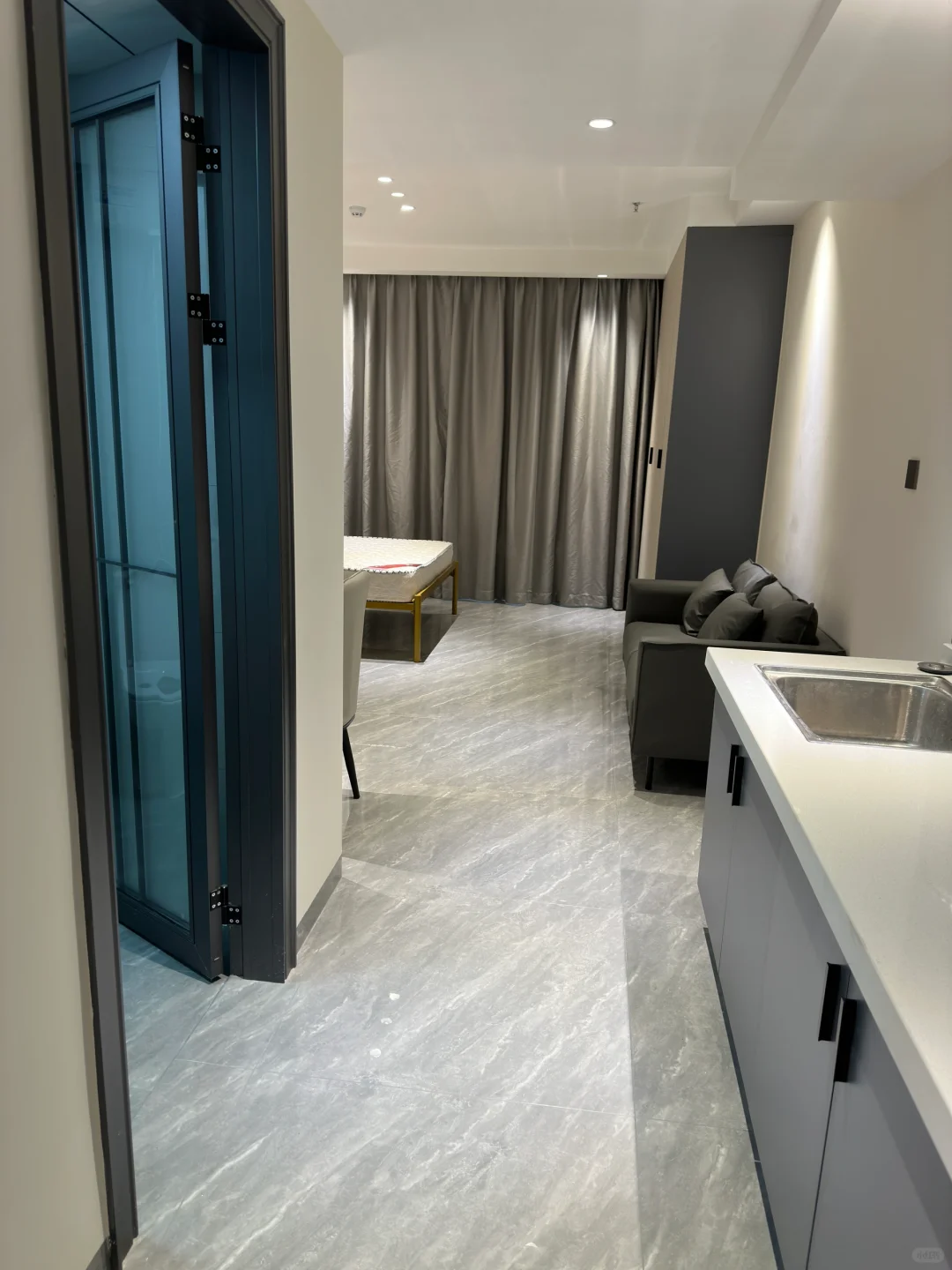 观山湖区会展城B区 全新一室一厅 出租出租