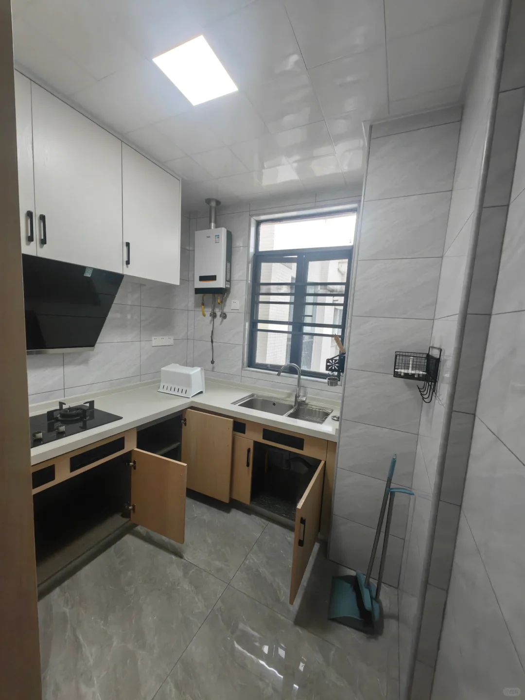 柳东会展中心精装2房出租 可看古亭山柳江河