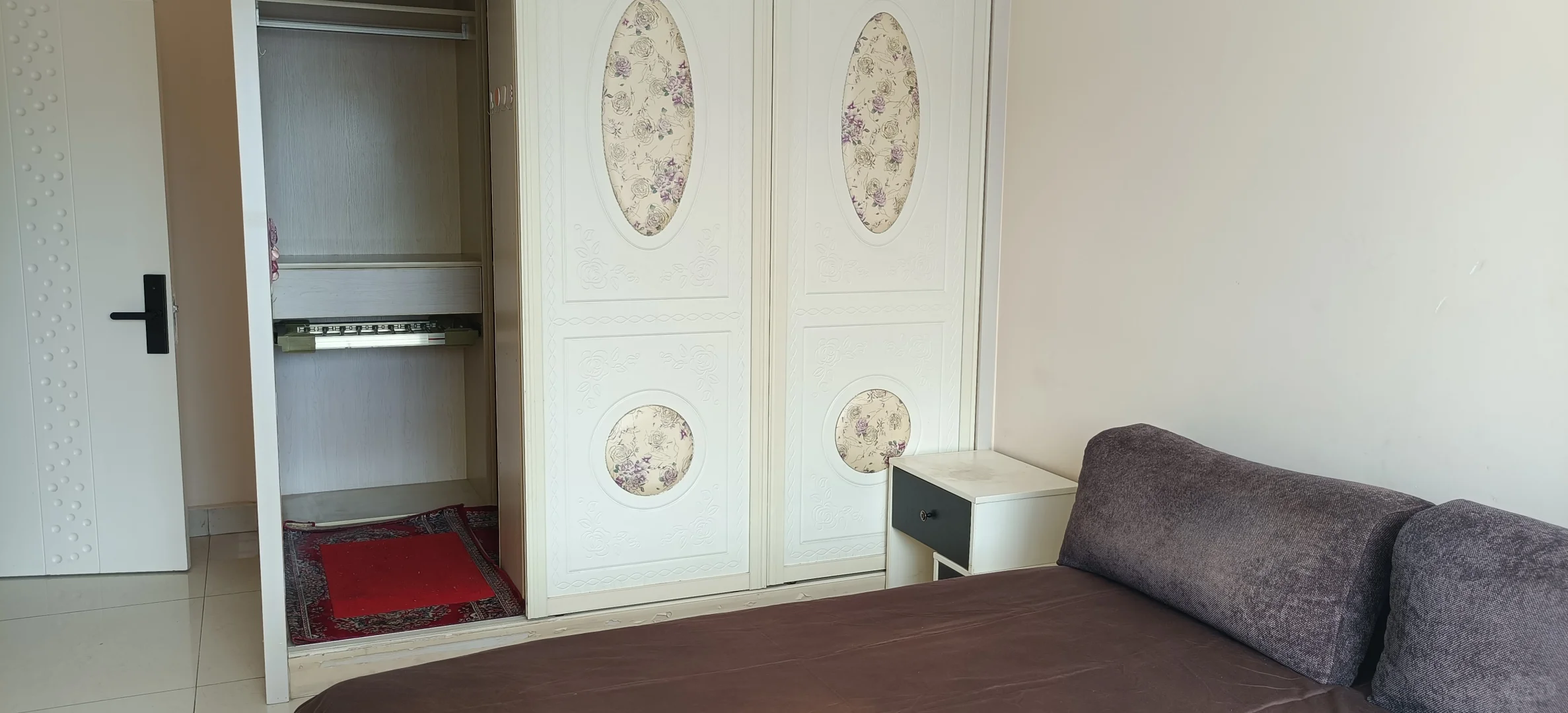 赛罕区会展中心讨号板高层