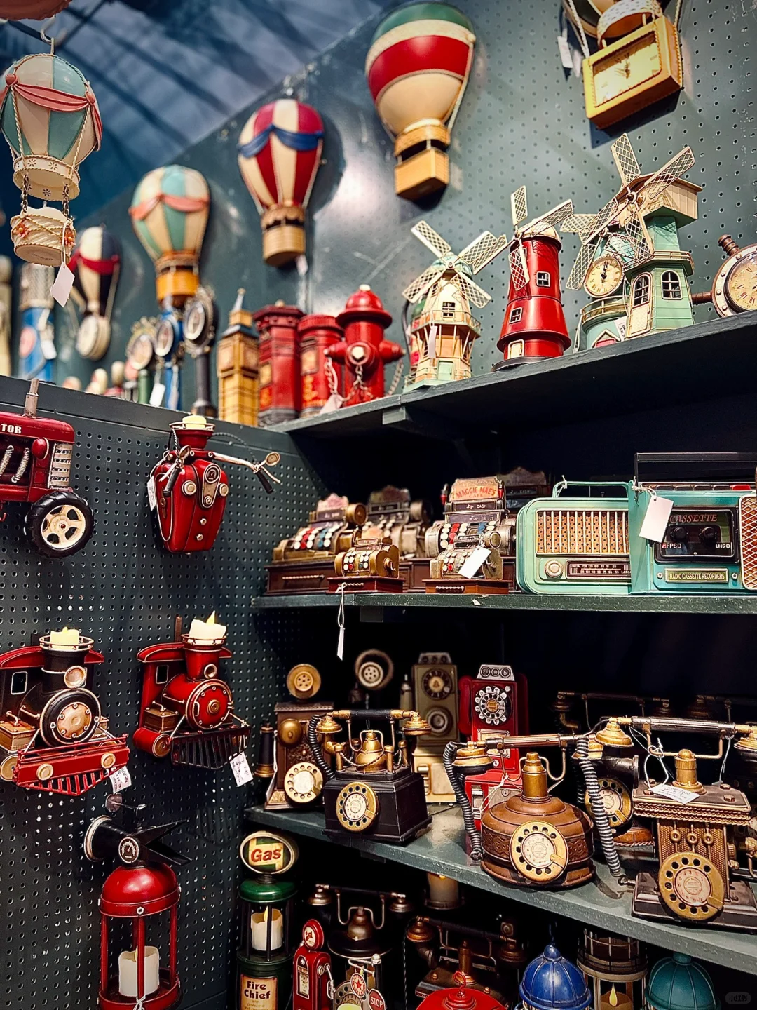 广交会| 复古玩具装饰摆件让人挪不开眼!?