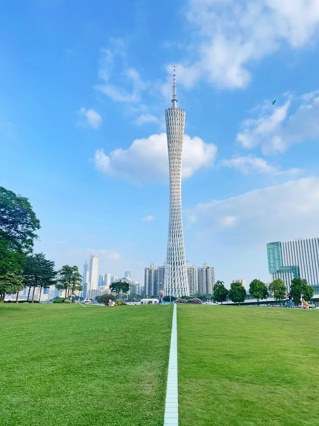 别错过3月广州❗一日游从美博会到广州塔?