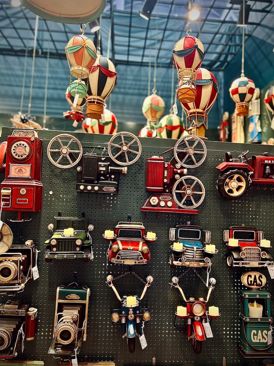 广交会| 复古玩具装饰摆件让人挪不开眼!?