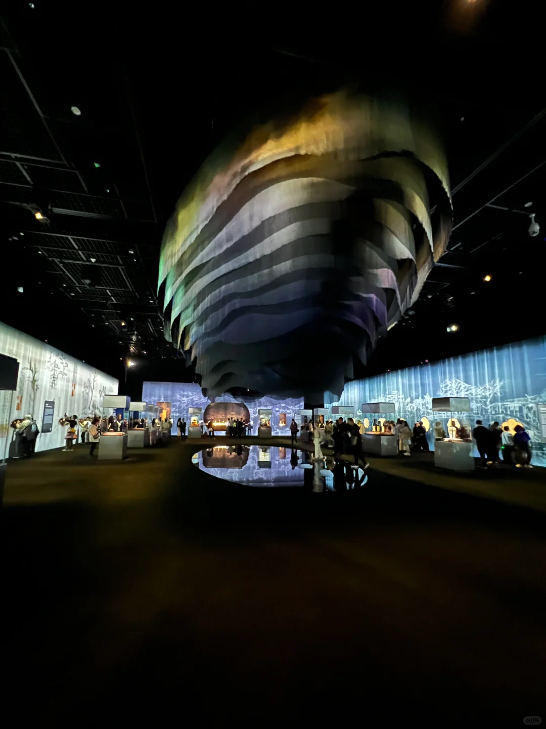 一边卧槽卡地亚展，一边又疯狂吐槽~