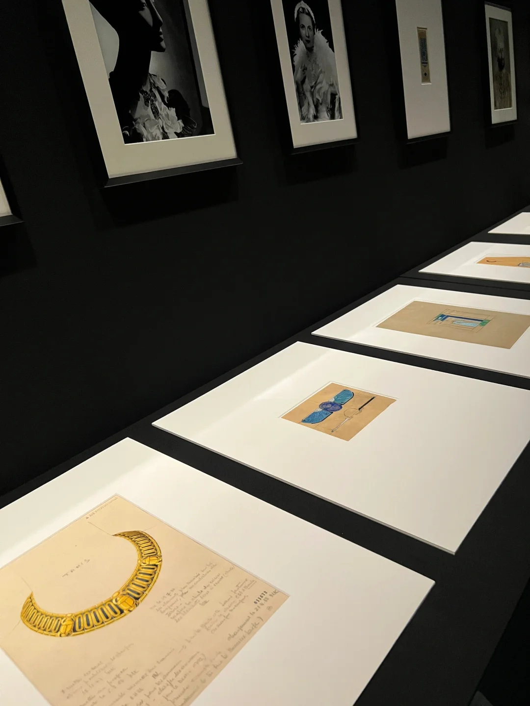 一边卧槽卡地亚展，一边又疯狂吐槽~