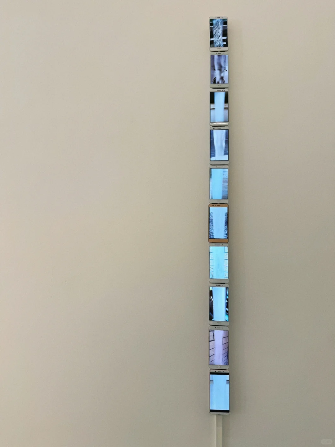 北京免费展览｜在X美术馆看??“玻璃海”?