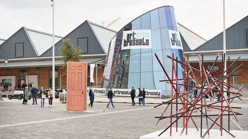 全球重点艺博会日历，提前规划你的艺术之旅！