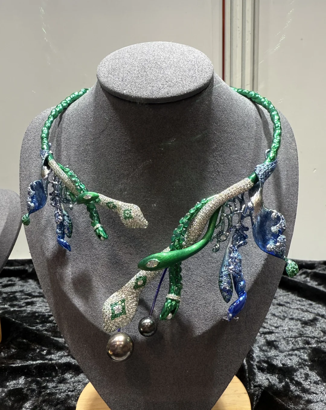 一起来洗洗眼睛～香港珠宝展上好看的设计