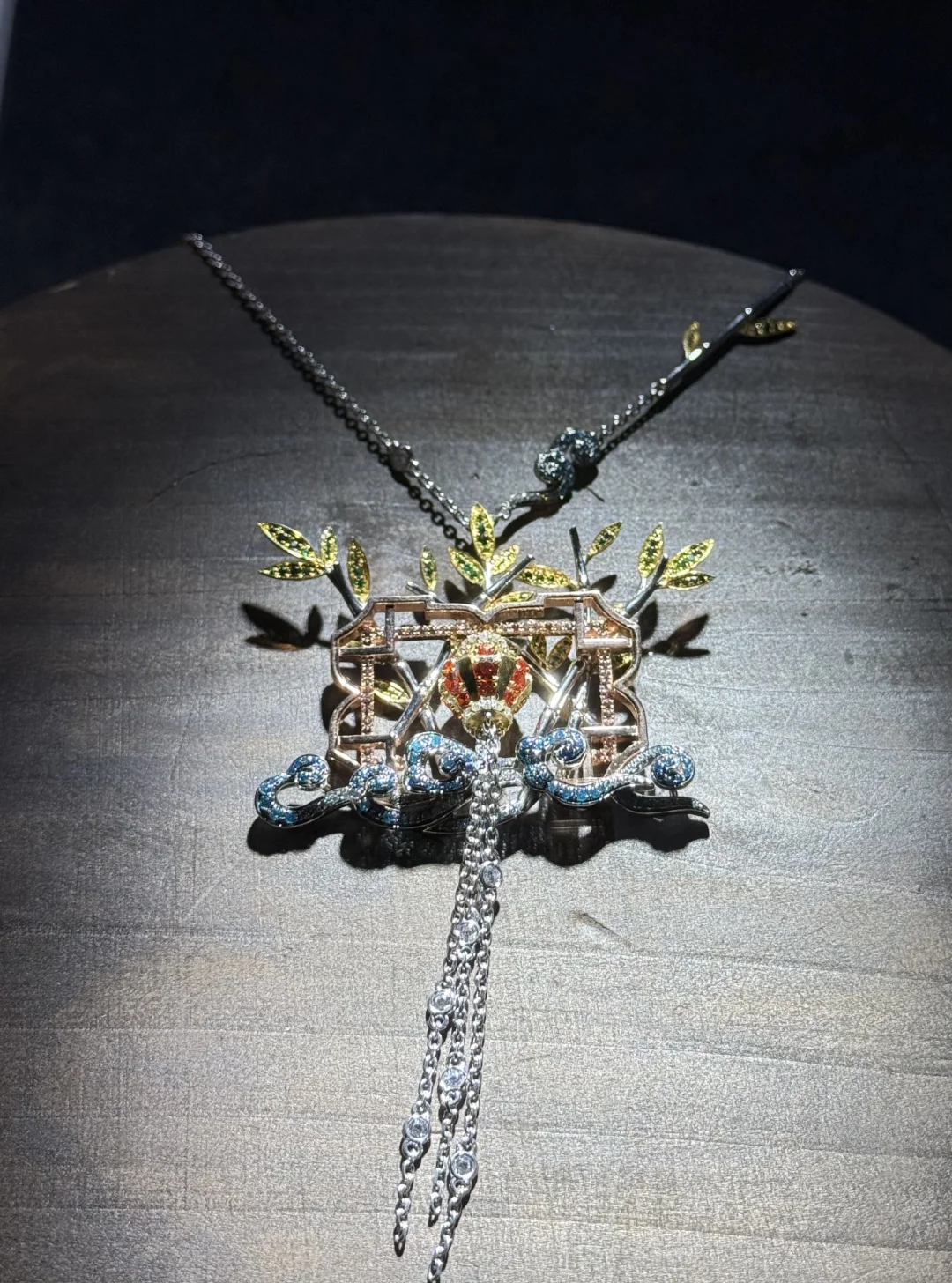 一起来洗洗眼睛～香港珠宝展上好看的设计