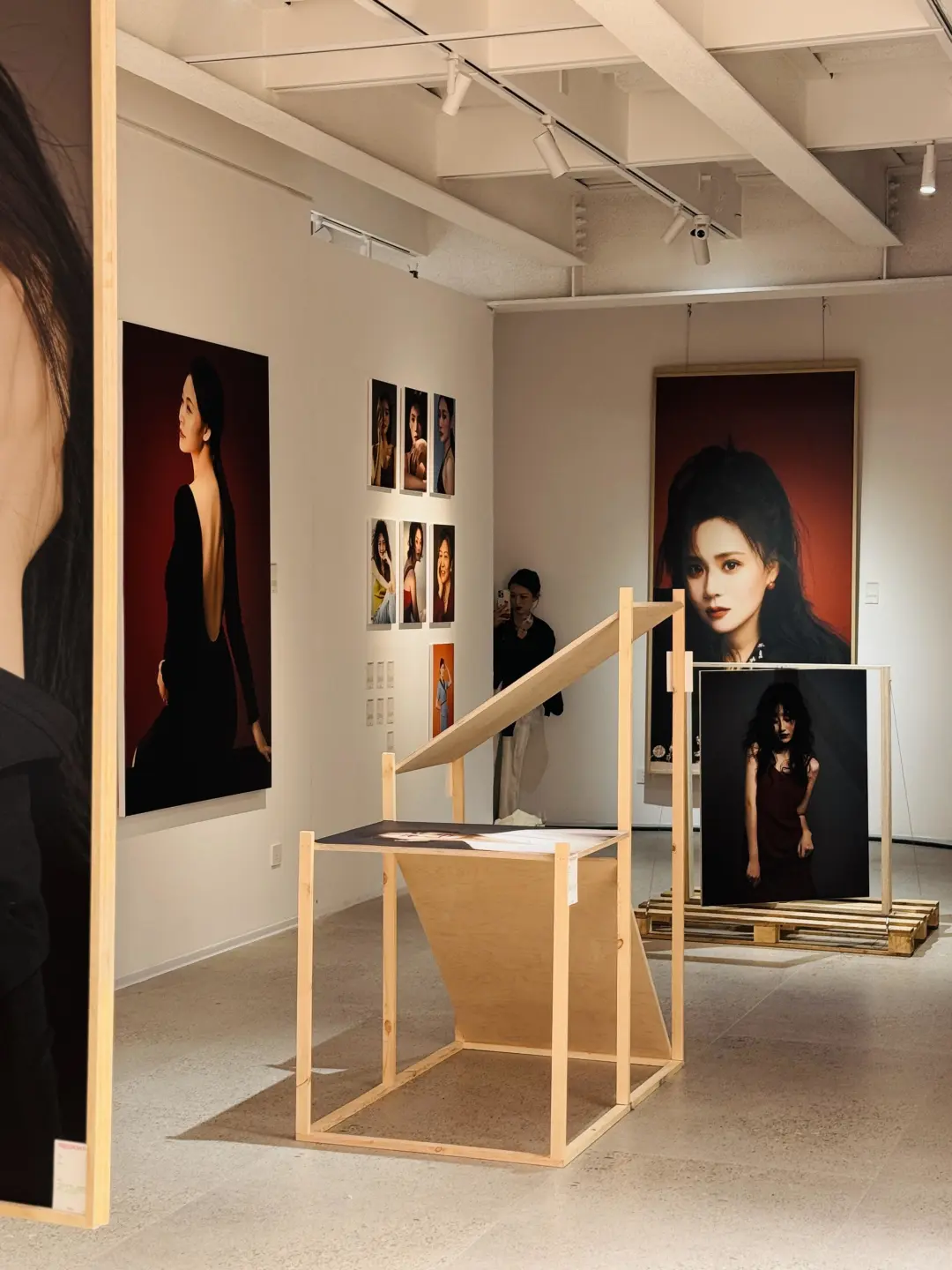 『自由生长』摄影展?不被定义的女性力量?