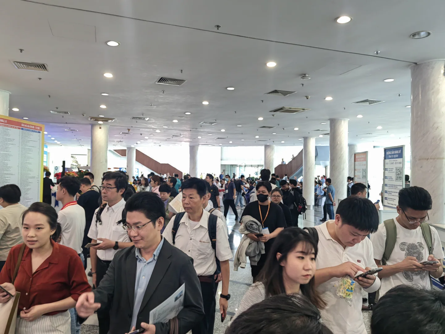 越南胡志明工业展览会出入口位置