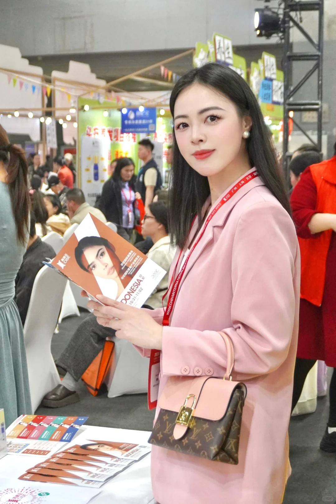 来逛逛广州美博会！！开眼界?