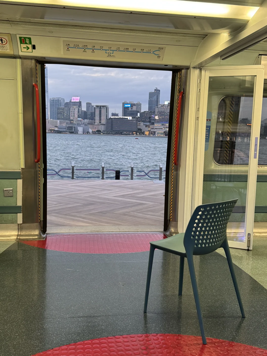 香港??！！免费的！！快去！！（0r）