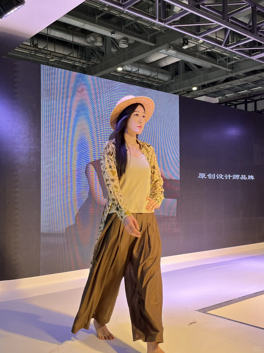 今天的国家会展中心有四万人！！！