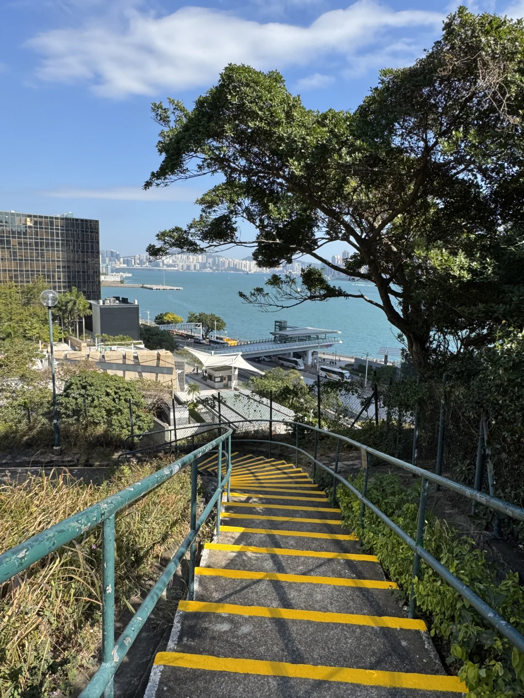 香港??！！免费的！！快去！！（0r）