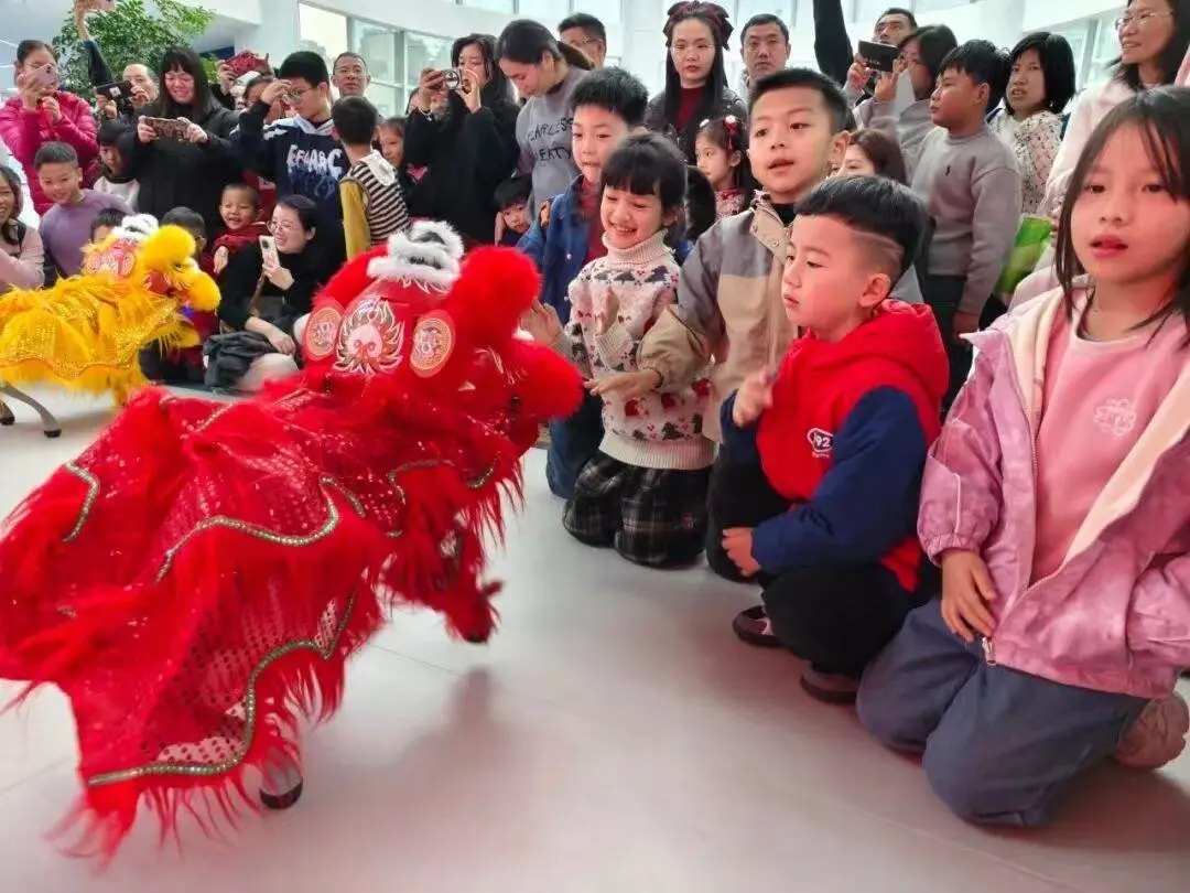 博览会开幕，博览会引流，武汉机器狗表演