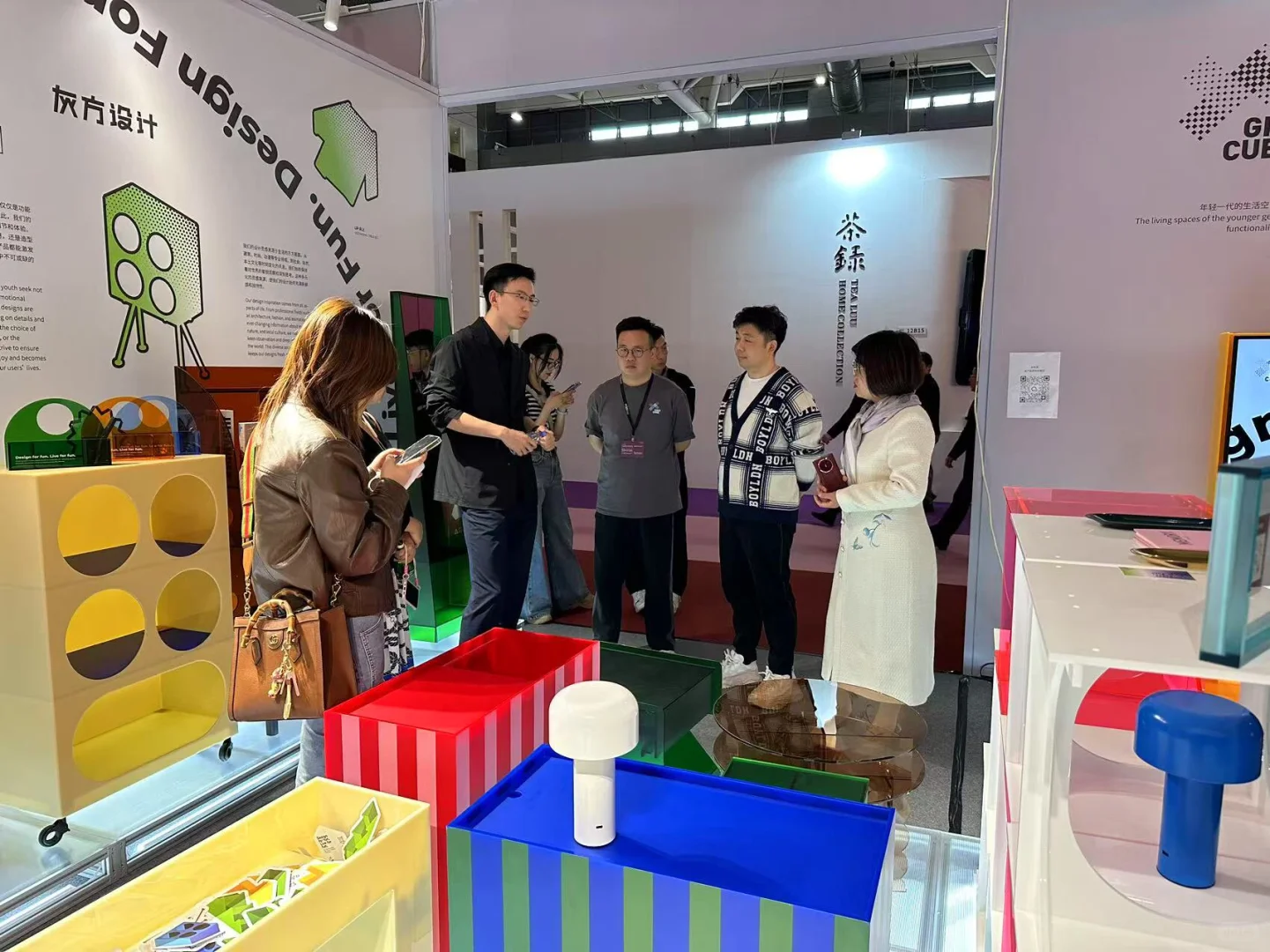 带大家打卡了深圳家具展超好玩?