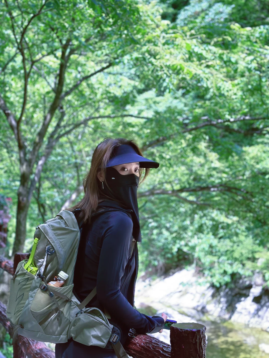 山高路远 看世界也找自己