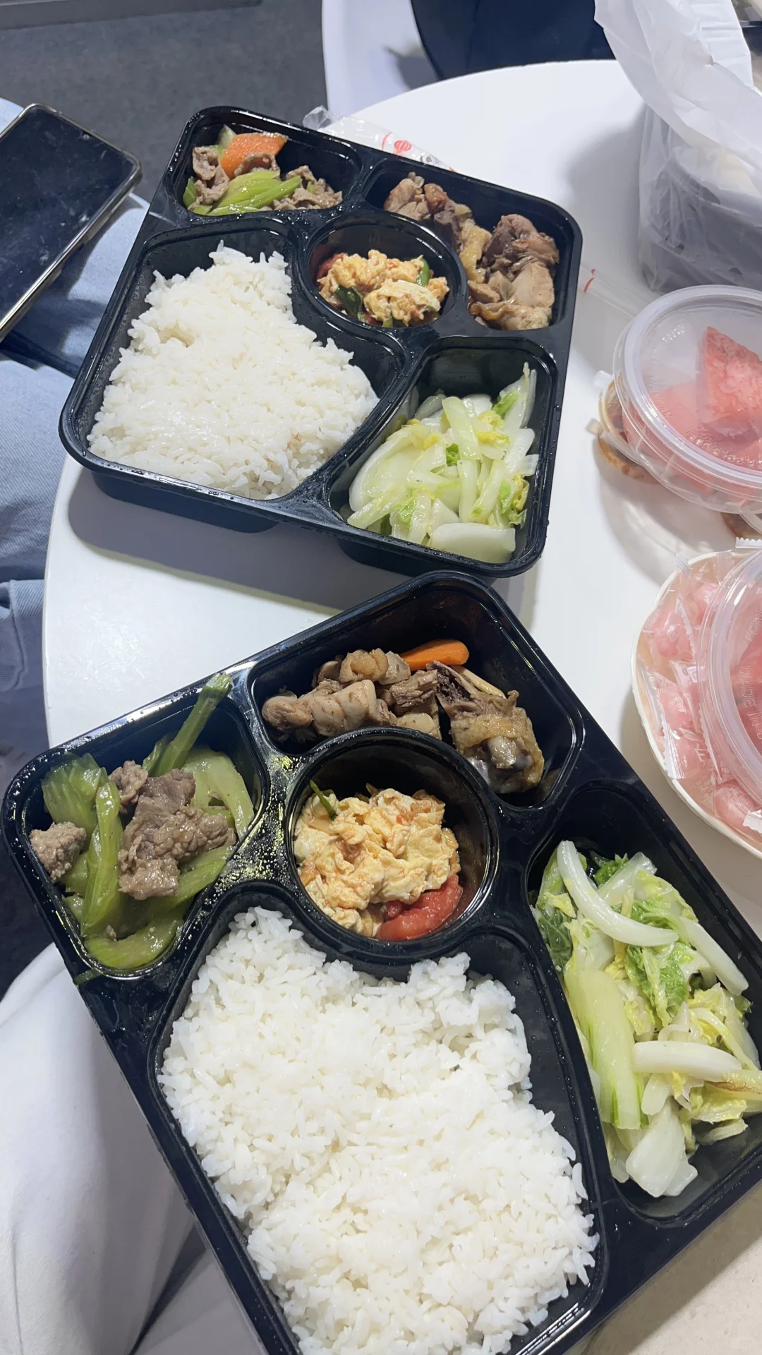 大三实习！第一次出国参展！