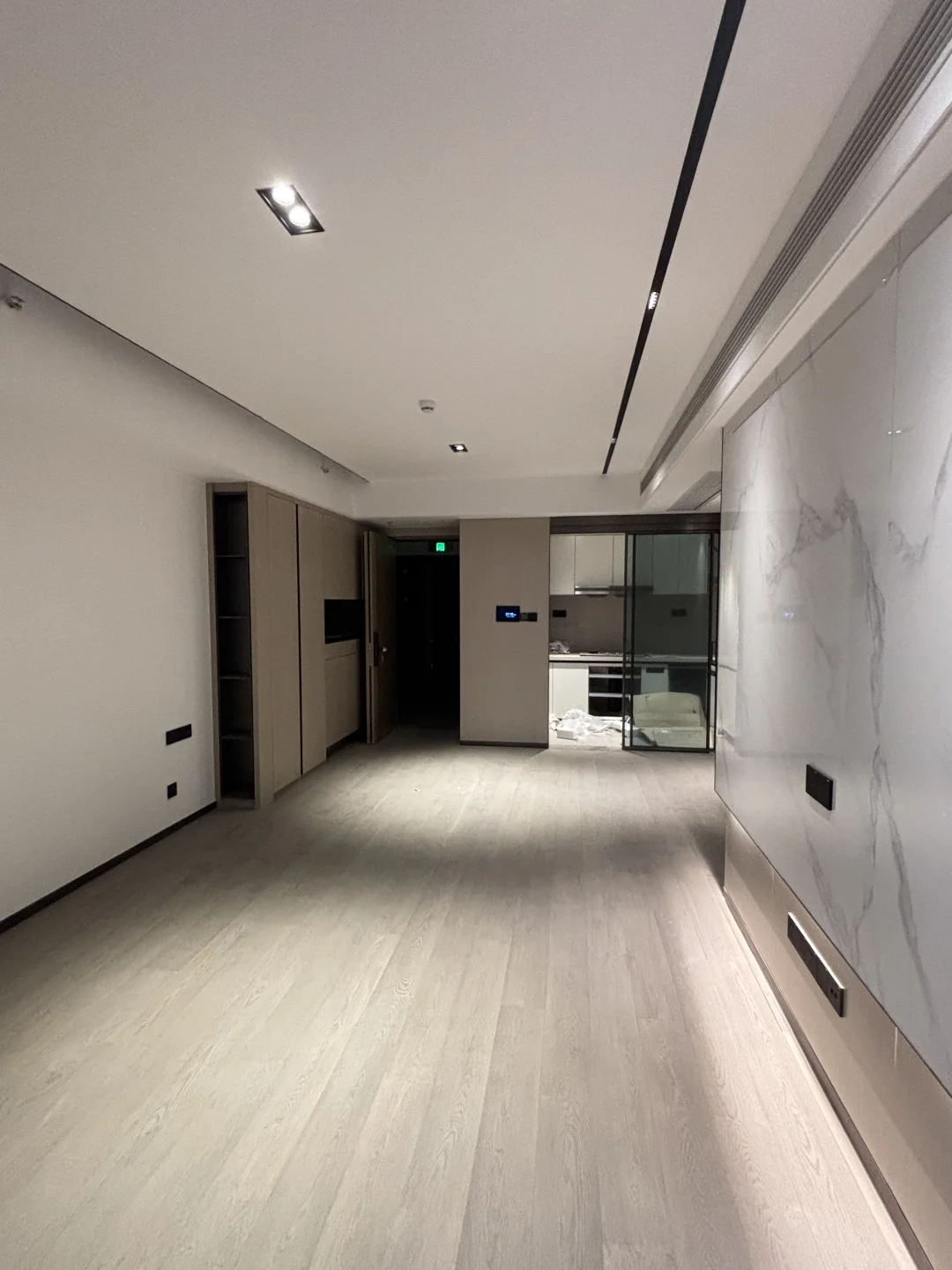 会展湾东城全新河景空三房首次出租