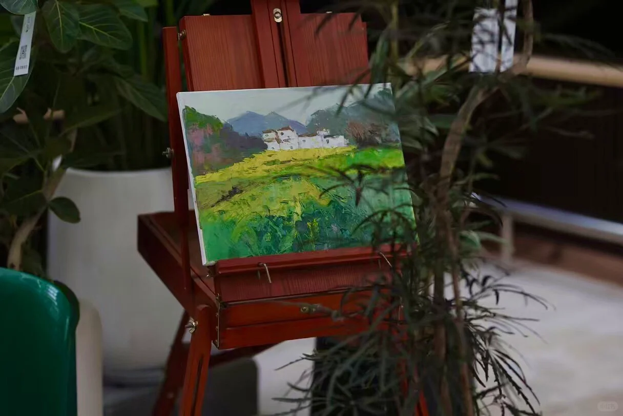 在三线小城做影展,那些好拍的绿色系场布