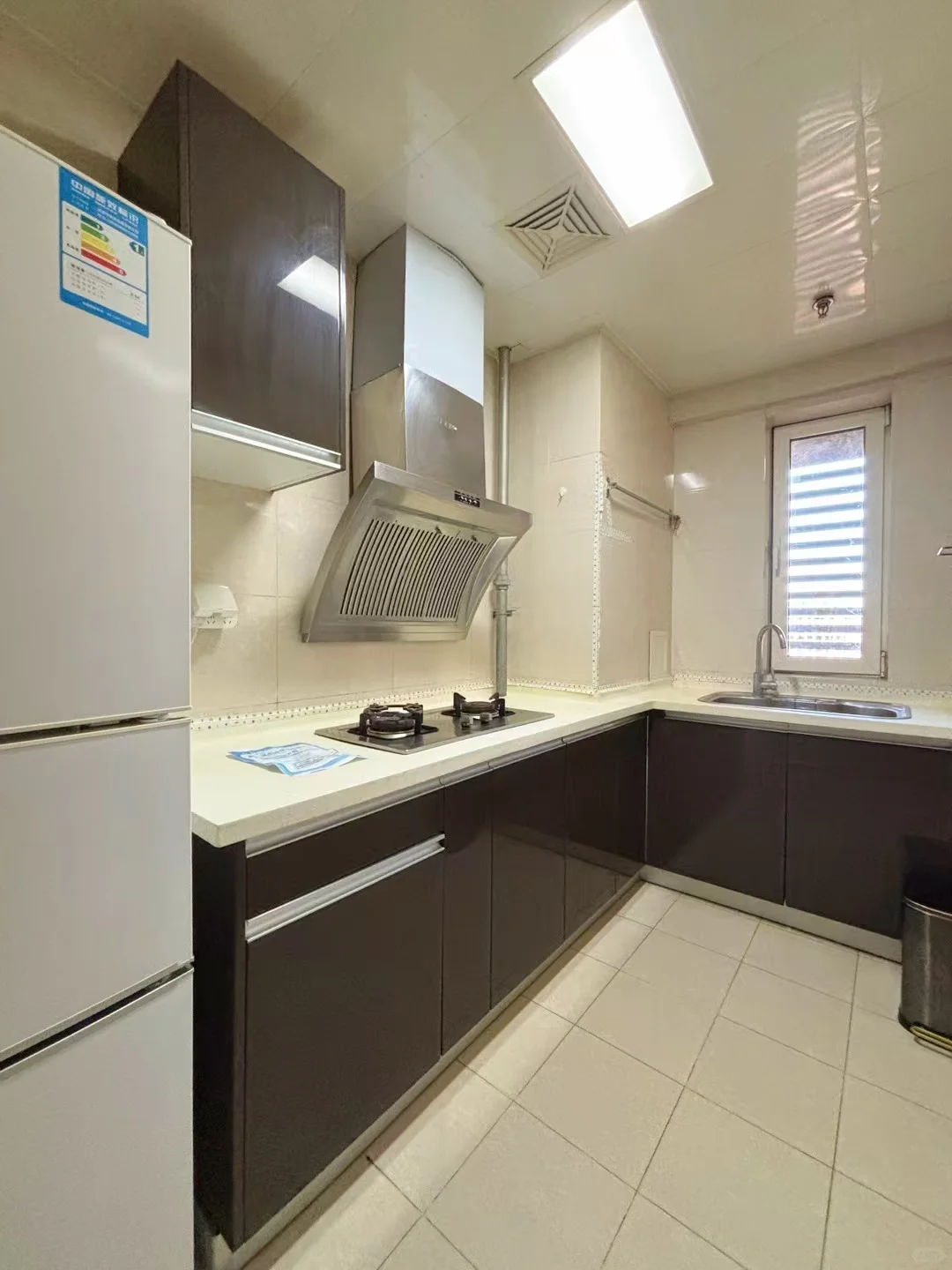 花梨坎地铁站。会展誉景一居室。随时入住，