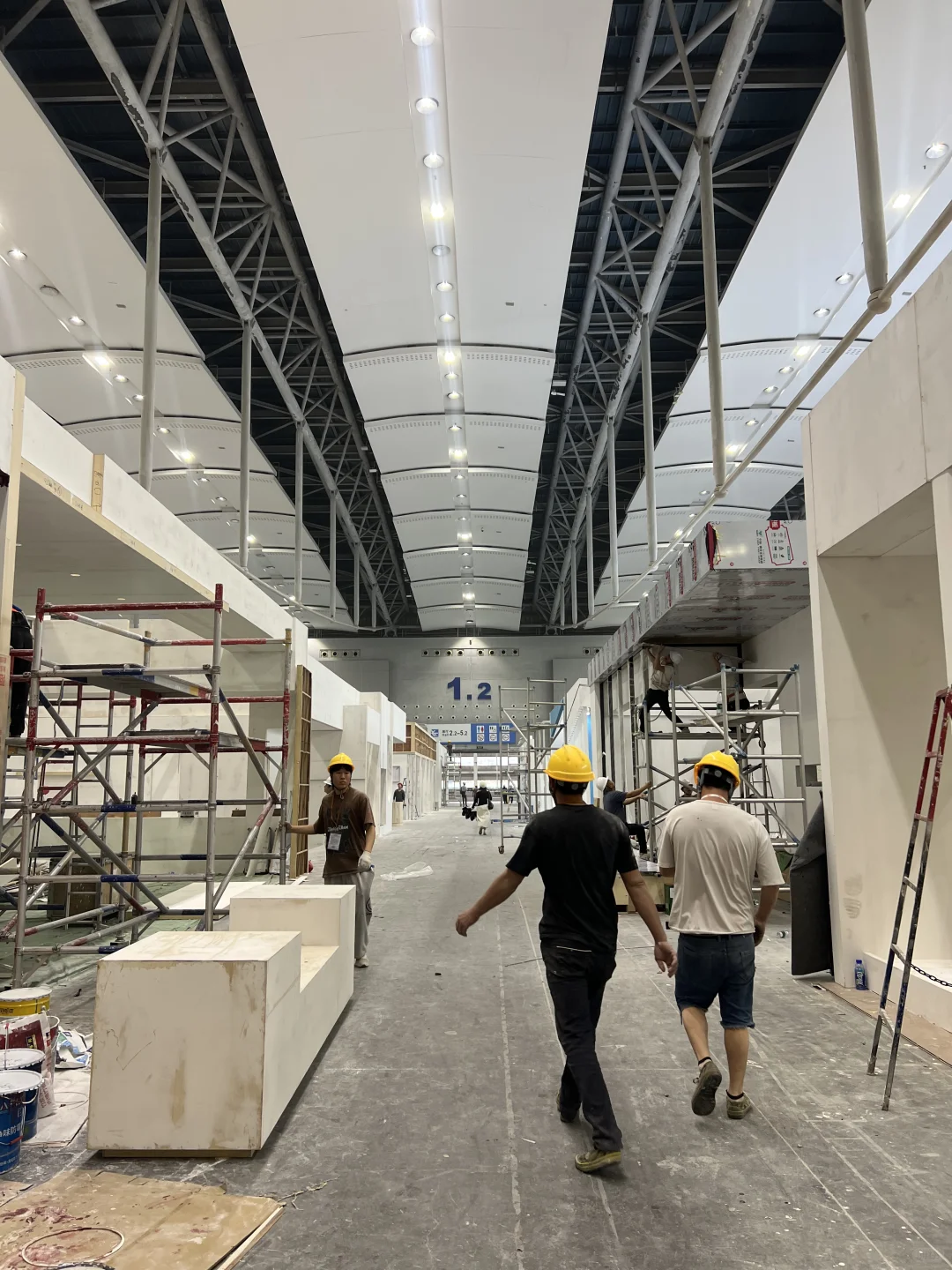广州家具展搭建第二天