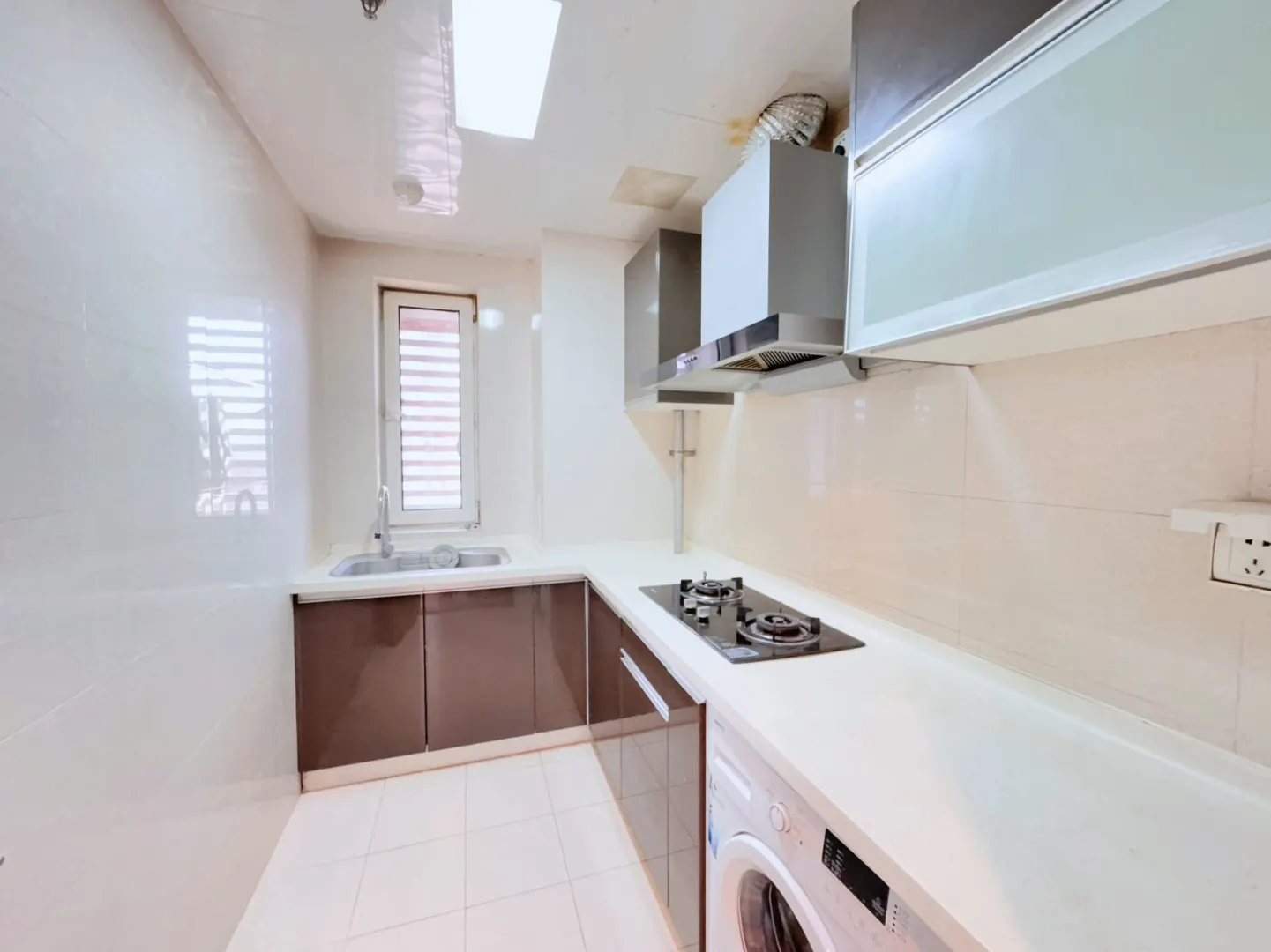 会展誉景一居室西向，71平米，随时看房