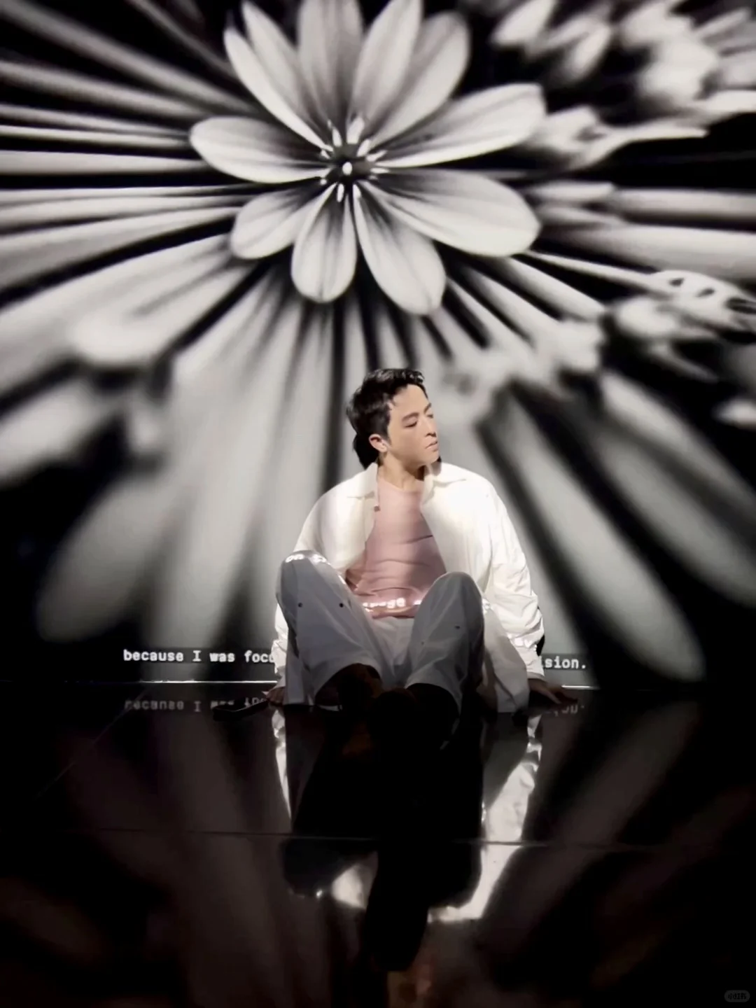 深圳新展｜“我掉进梦的漩涡里”?