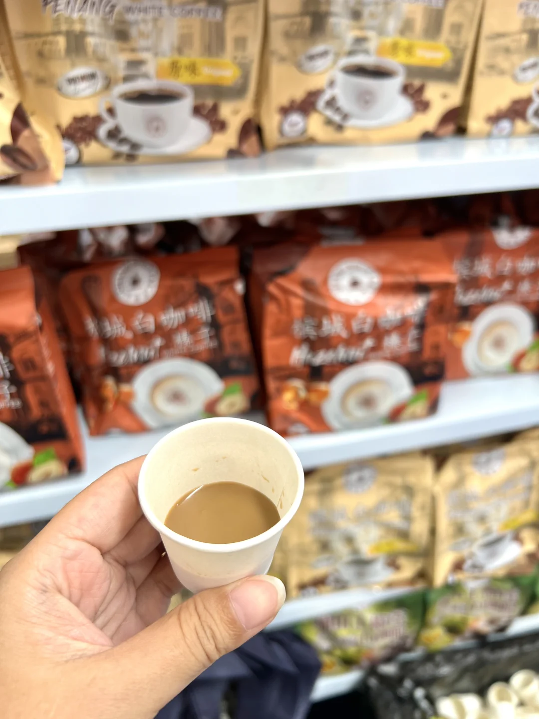 我在南宁东盟博览会！?拿了好多?啊啊啊……