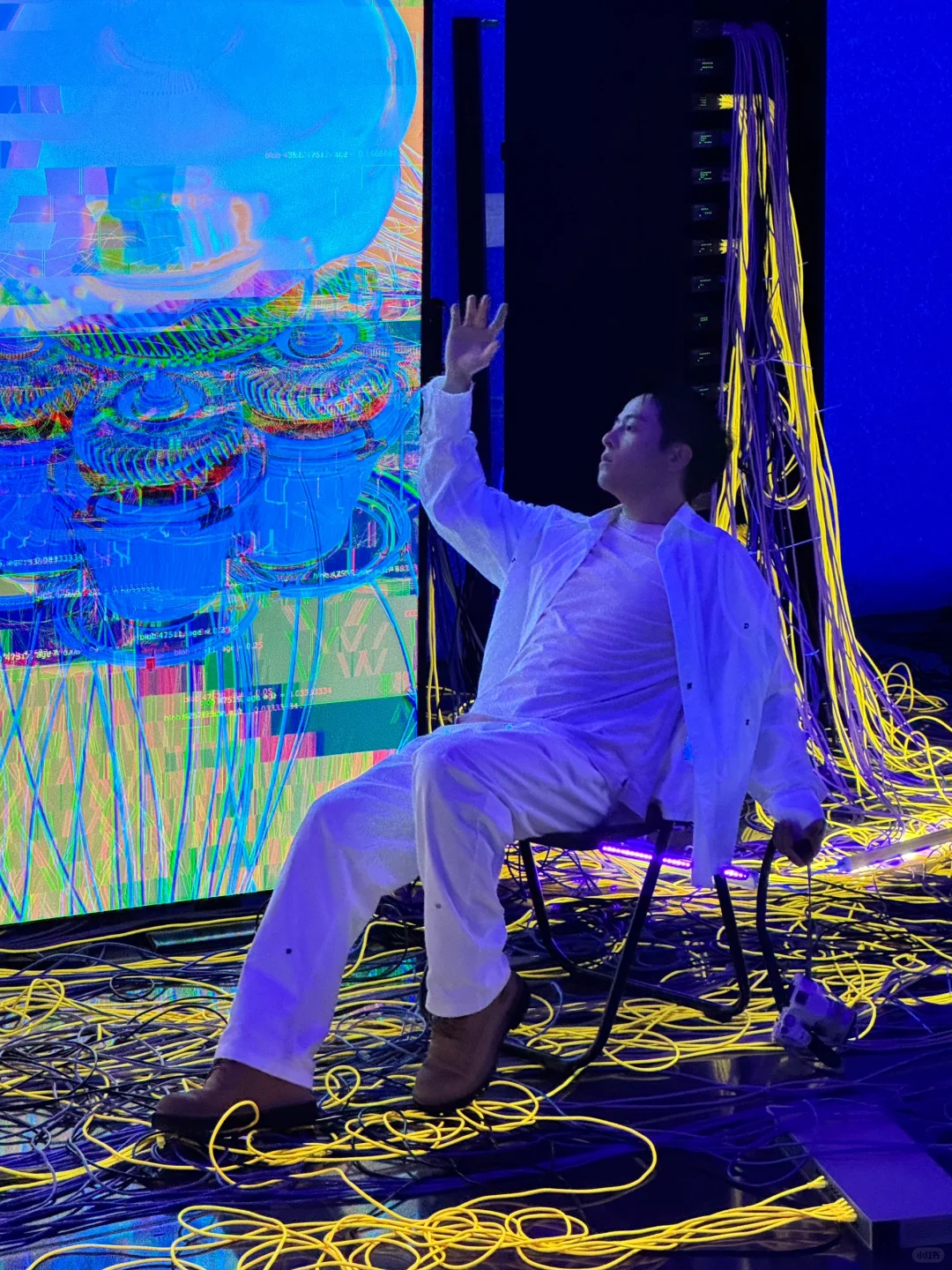 深圳新展｜“我掉进梦的漩涡里”?