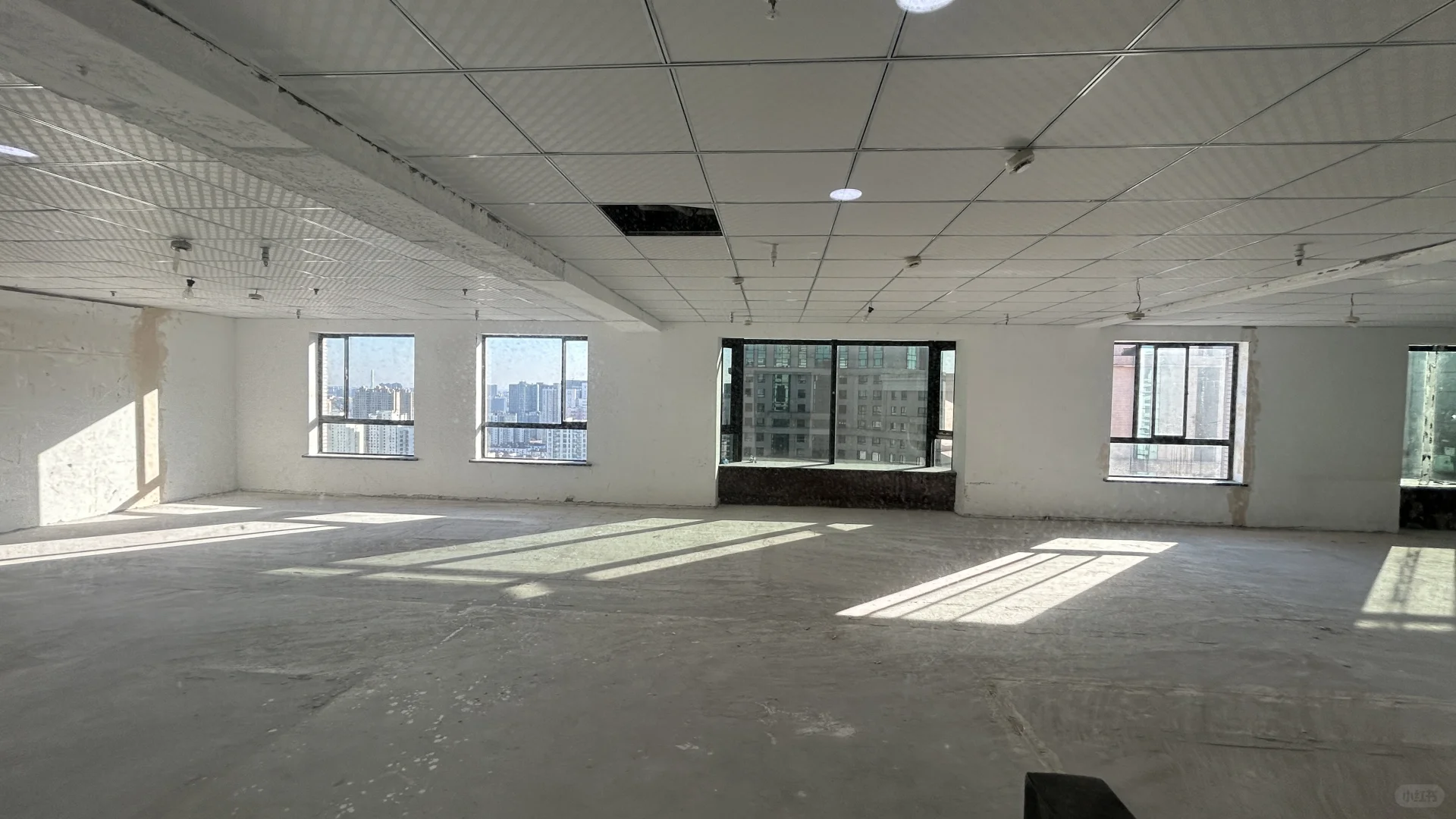 光大会展1.5万单价，徐汇区日月光旁，随时看