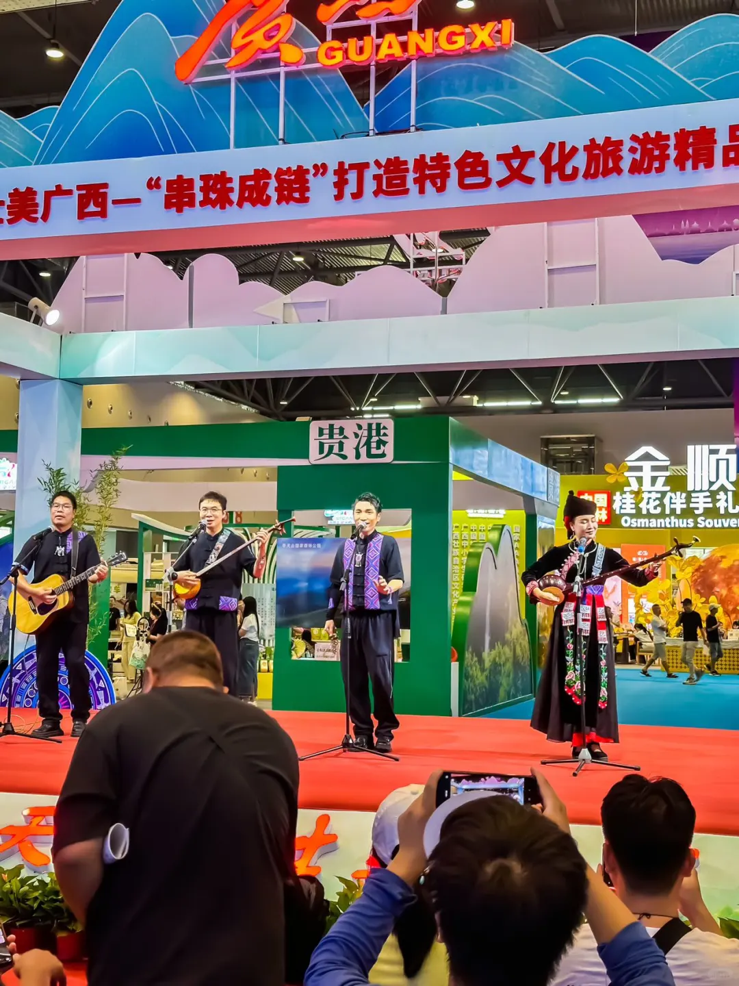 这是有多得宠啊？！旅游展区这里也有！