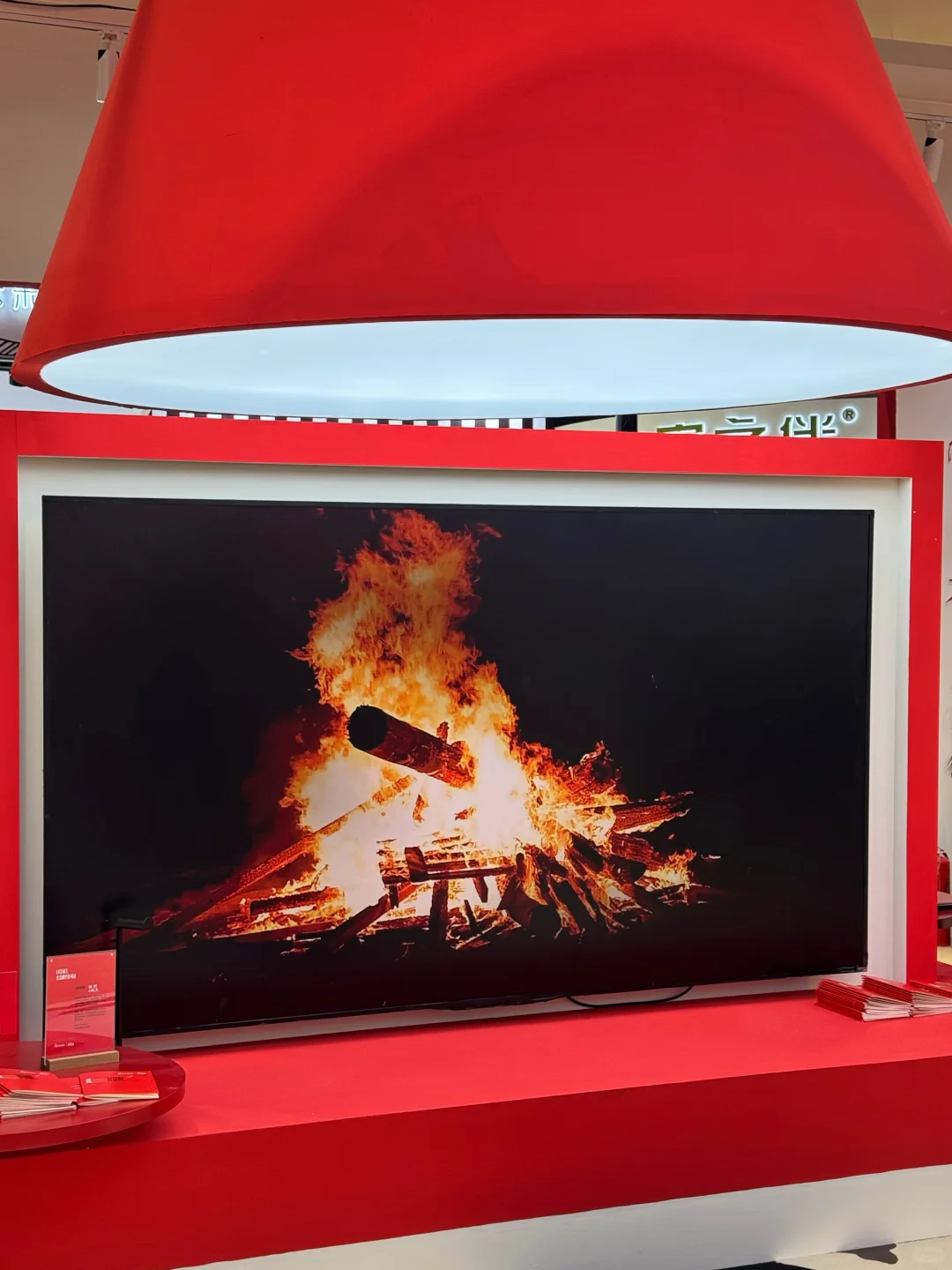 不是?没人告诉我服博会这么好逛啊…