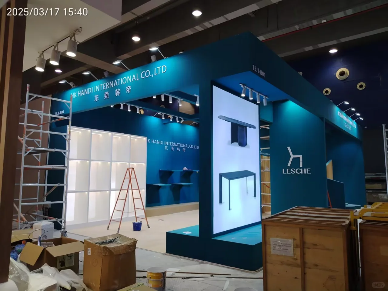 广州家具展一期搭建现场图