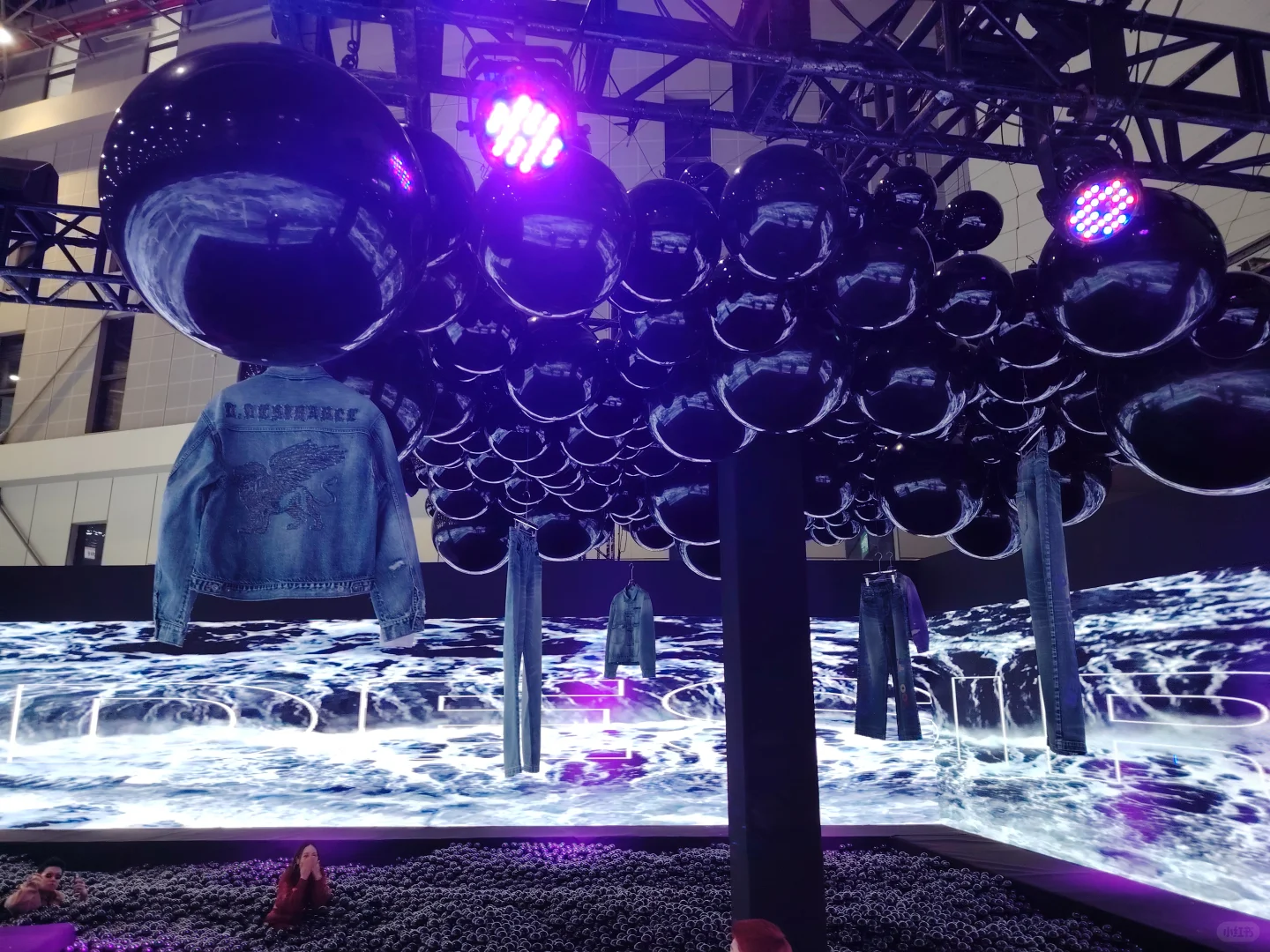 CHIC 愉快的一天！！！D.Desirable