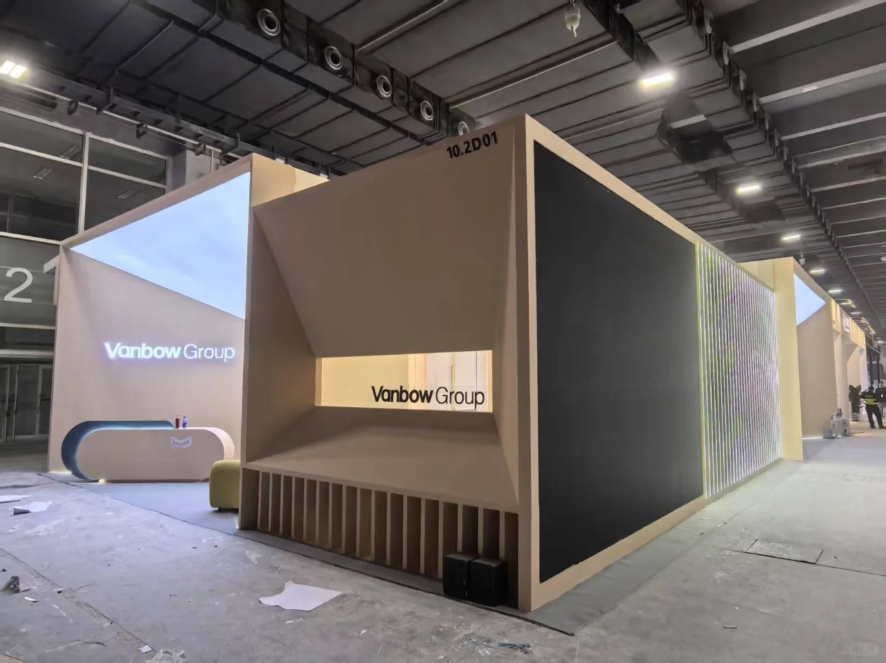 广州家具展一期搭建现场图