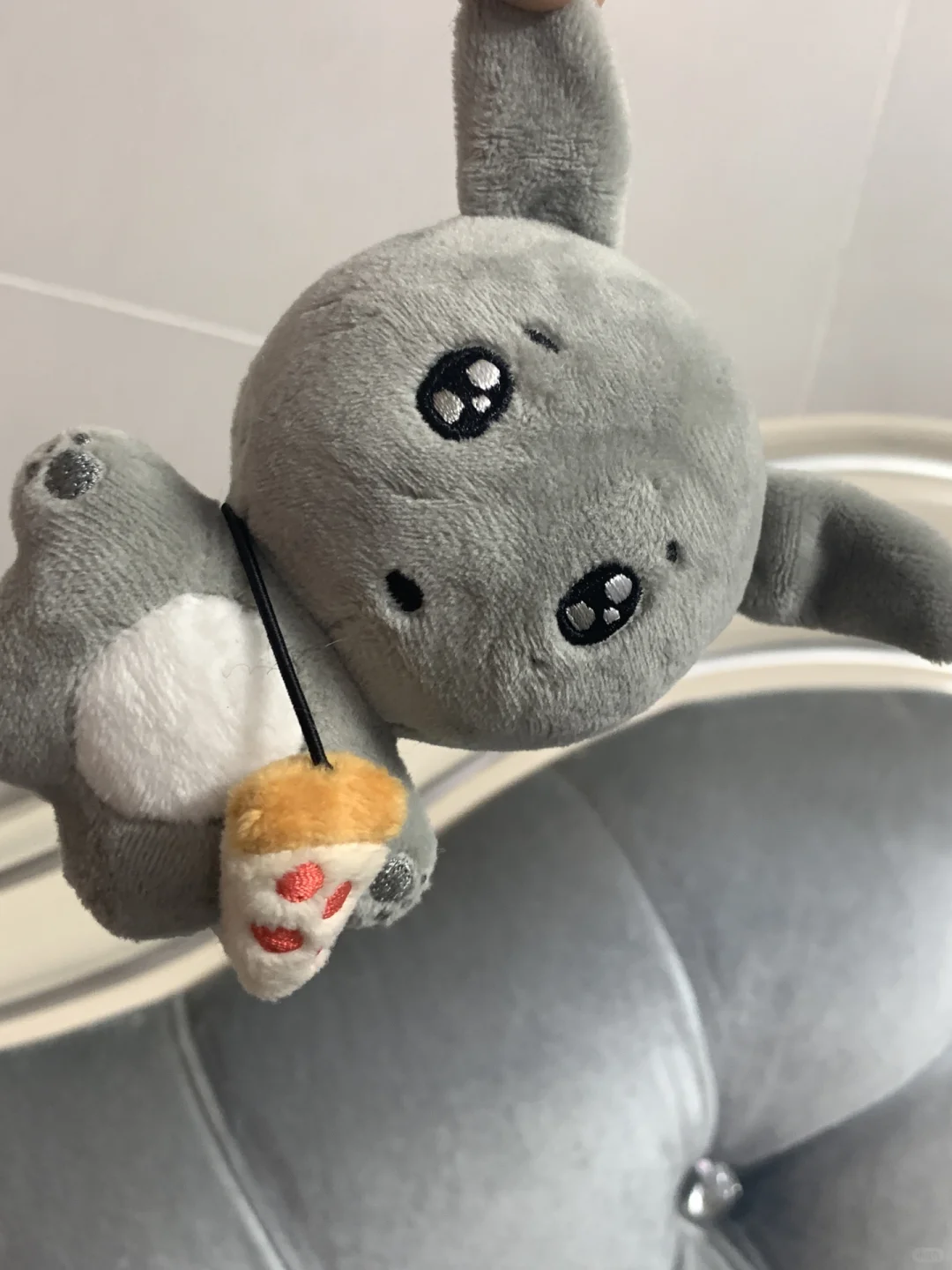 谁在今天广州家具博览会捡到这几只娃娃