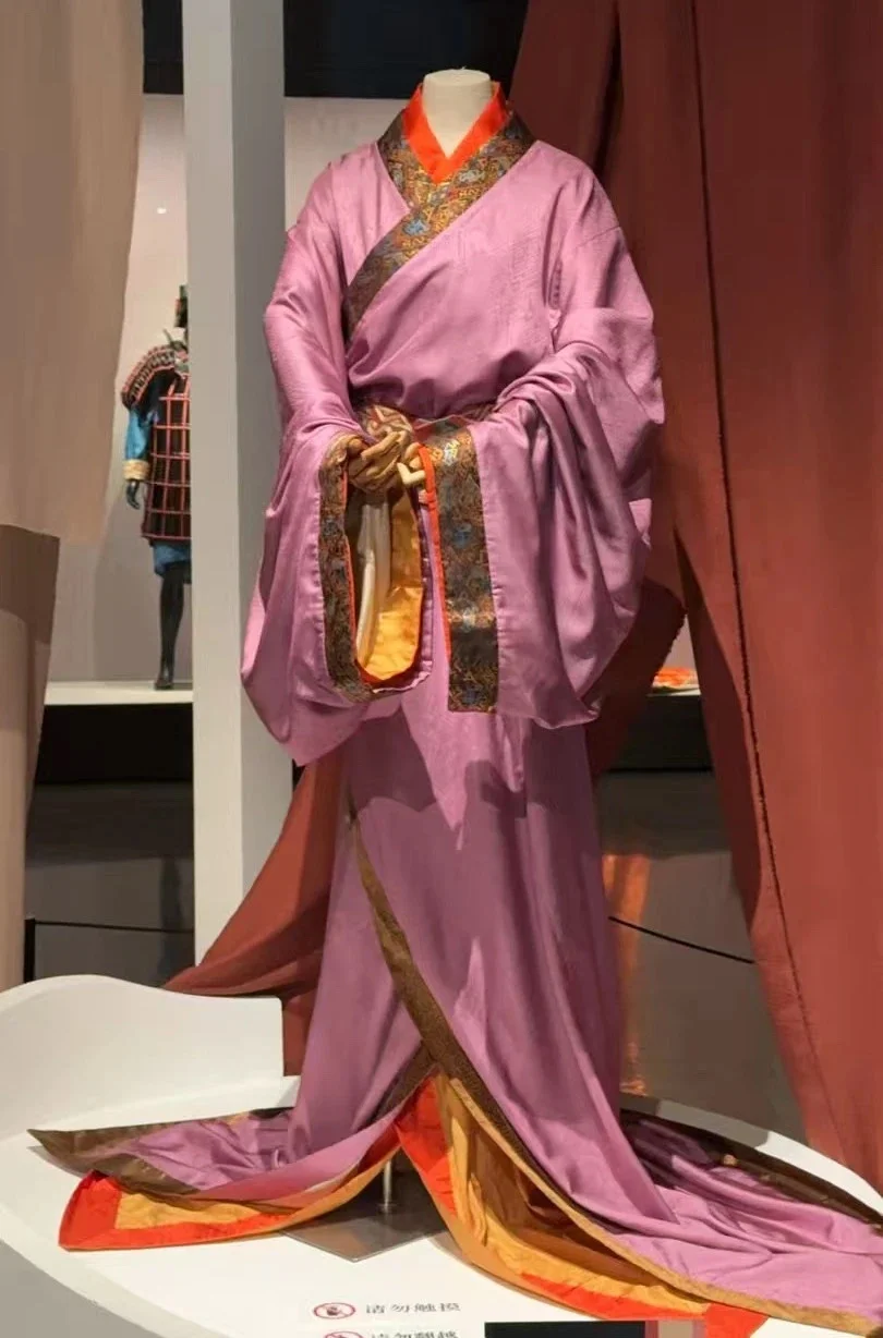 汉服之美 金华博物馆装束复原展让人惊艳！