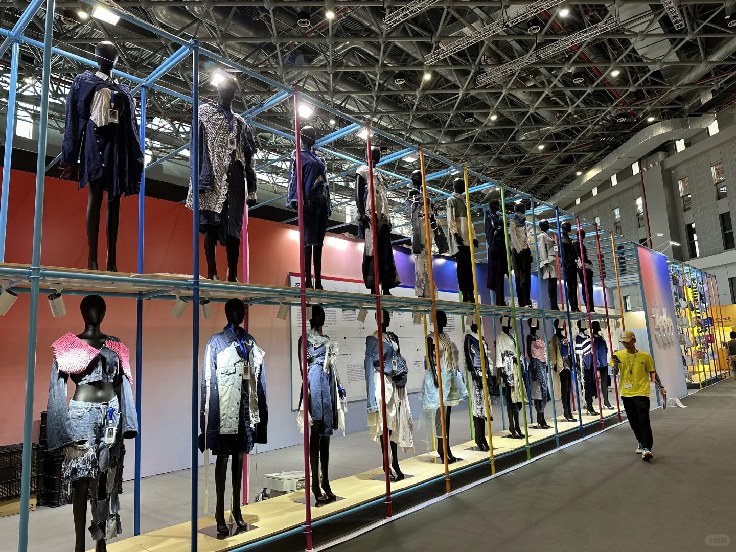 浅睡3h怒走2w步逛上海面料展心得