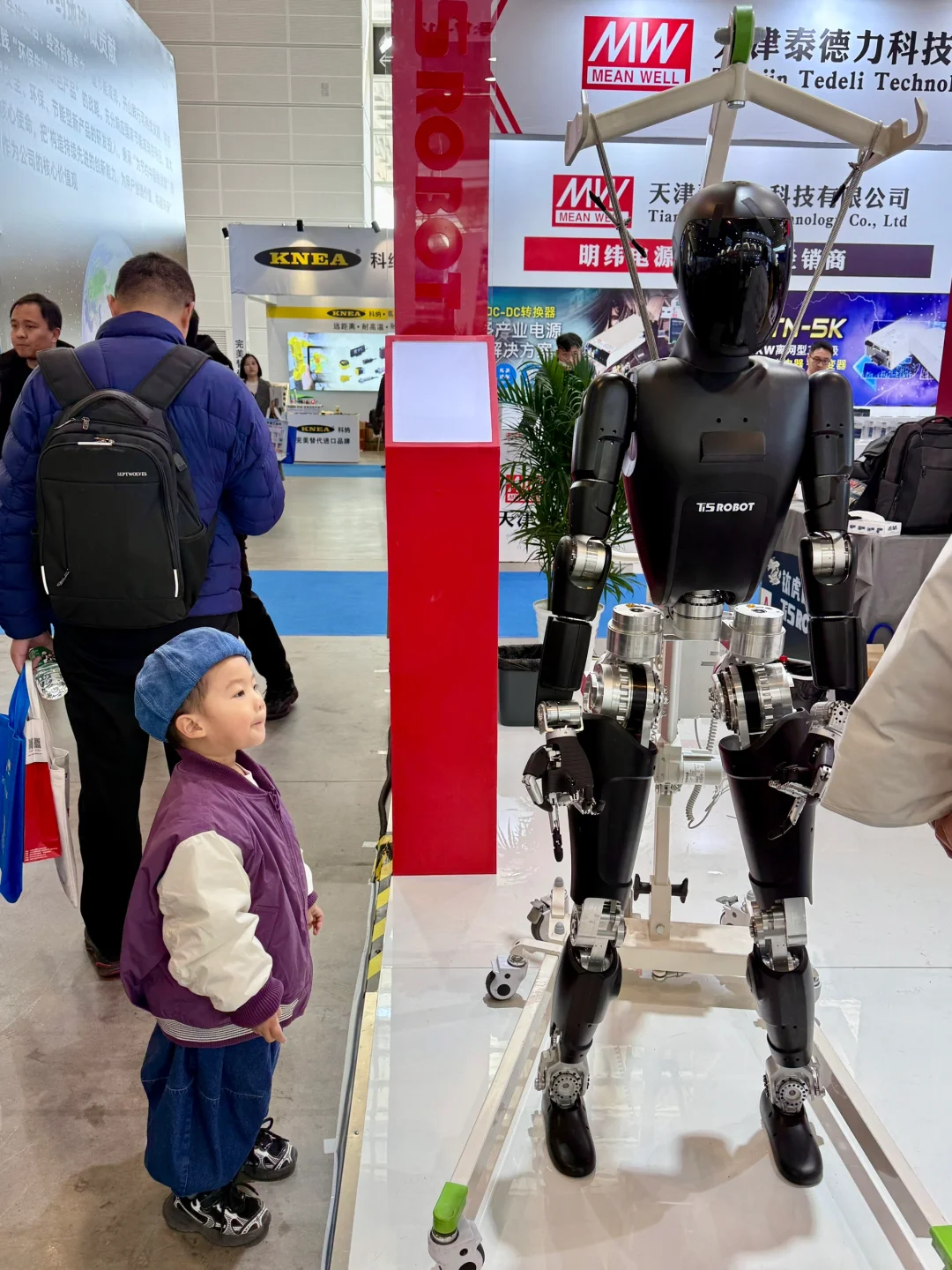 天津遛娃｜免费！春晚的跳舞机器人来天津啦！