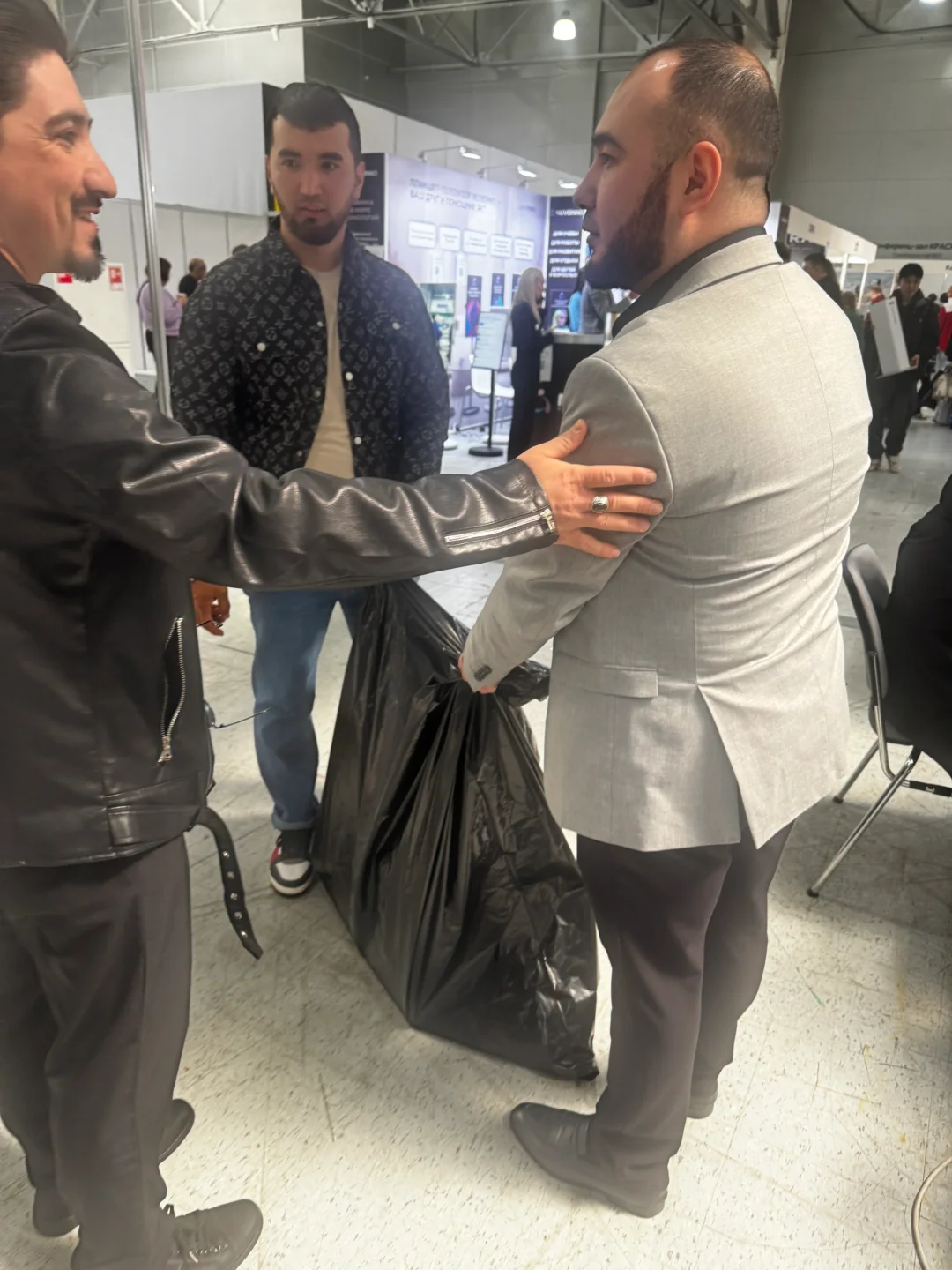 莫斯科展会翻译｜预感在俄罗斯会超级爆的品！