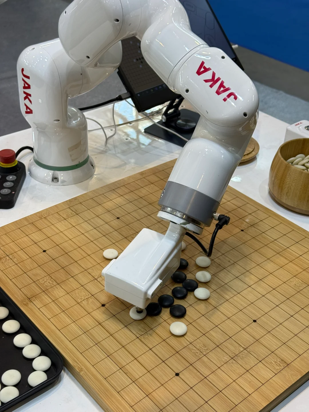 天津遛娃｜免费！春晚的跳舞机器人来天津啦！