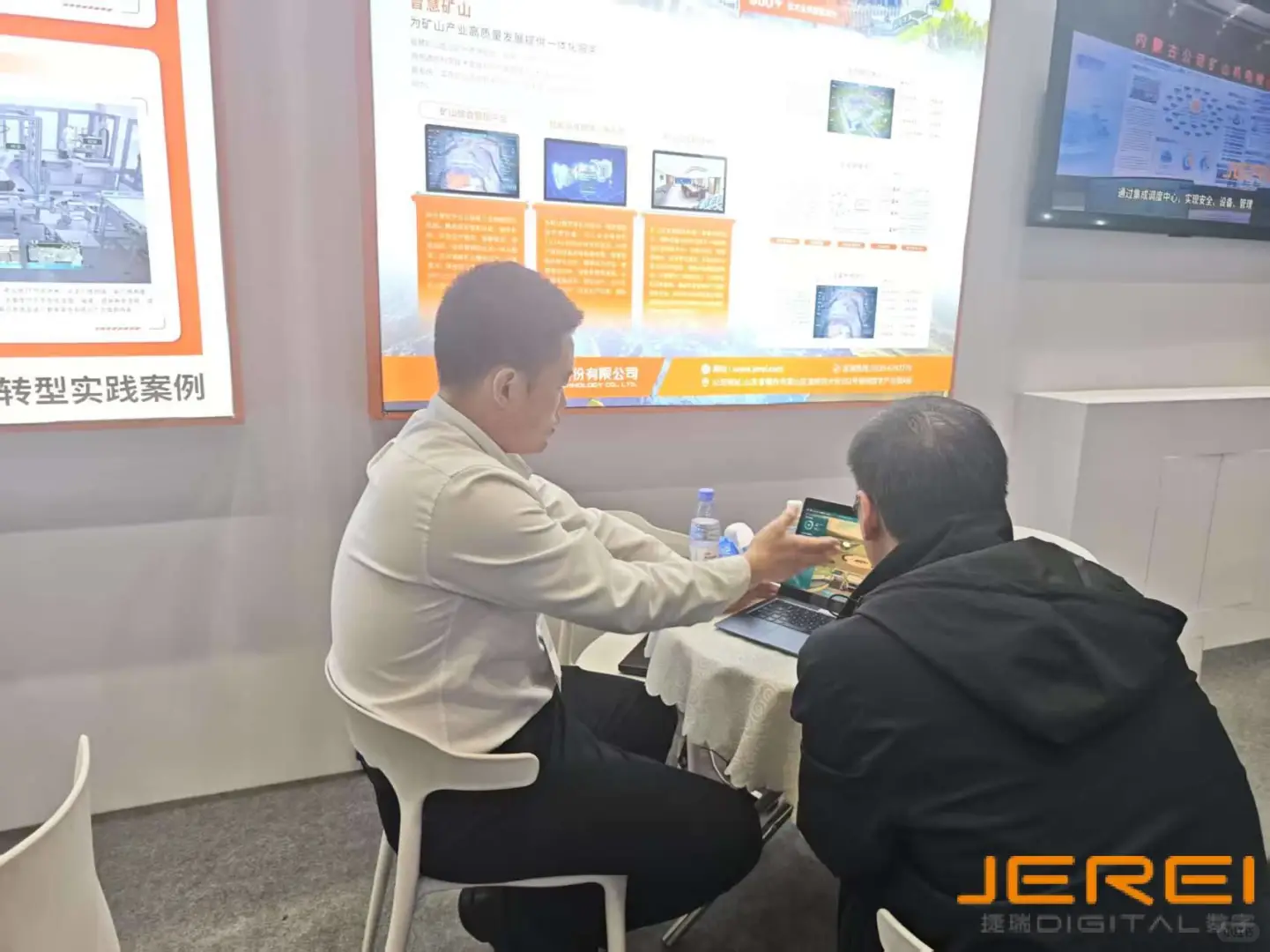 【展会进行时】伏锂码云&中部制博会