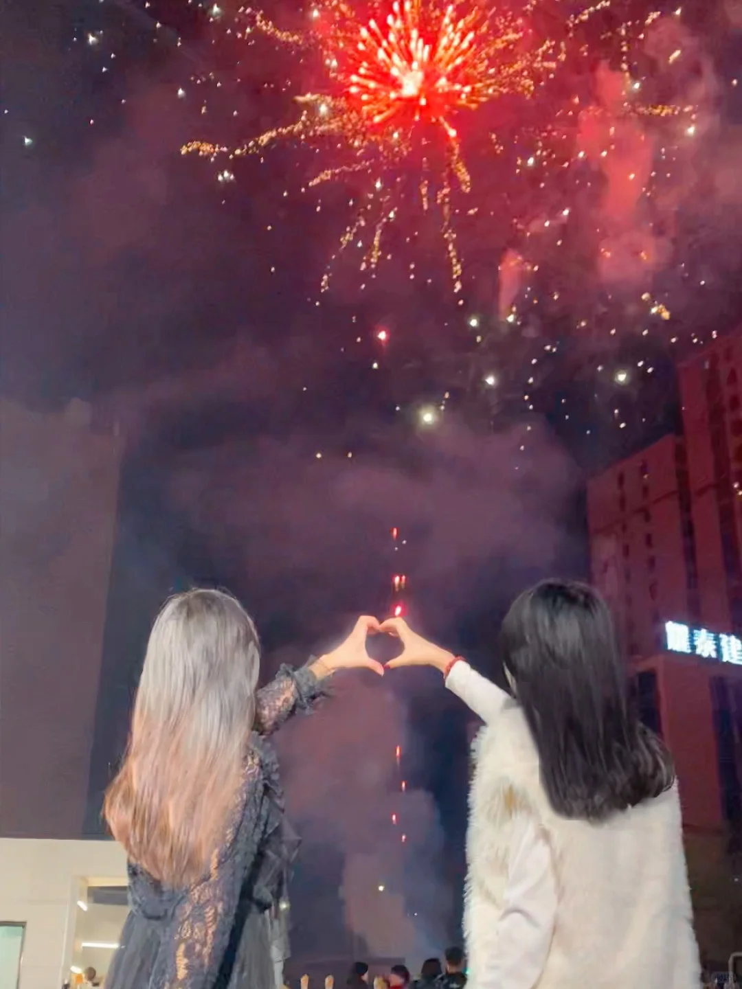 家人们谁懂❗️我在金狮服饰看到了“小时迁”