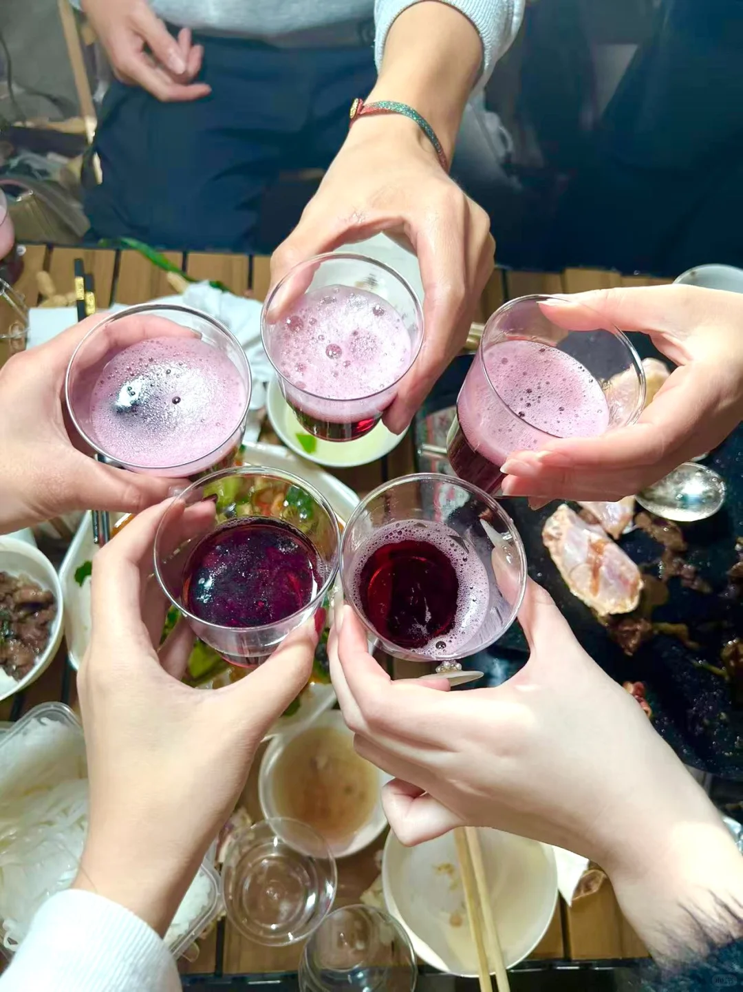 家人们谁懂❗️我在金狮服饰看到了“小时迁”