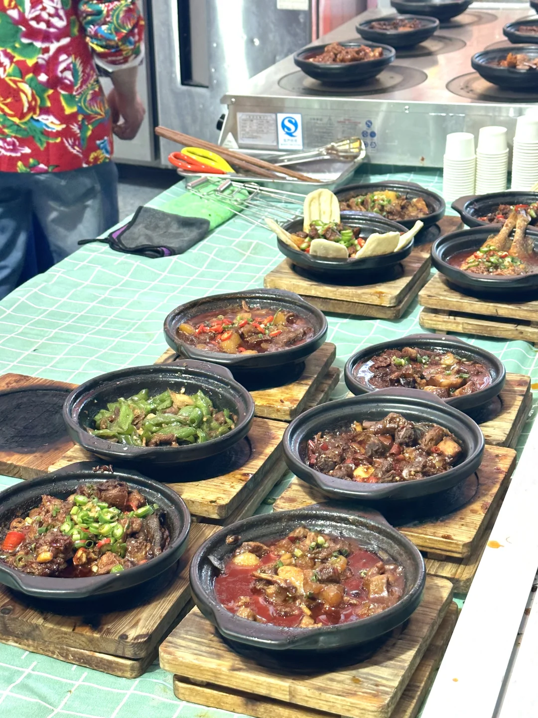 合肥女大勇闯食品展！免费吃喝薅羊毛攻略！！