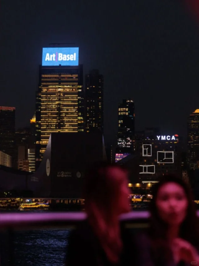 抬头看艺术?2025香港巴塞尔亮点全攻略