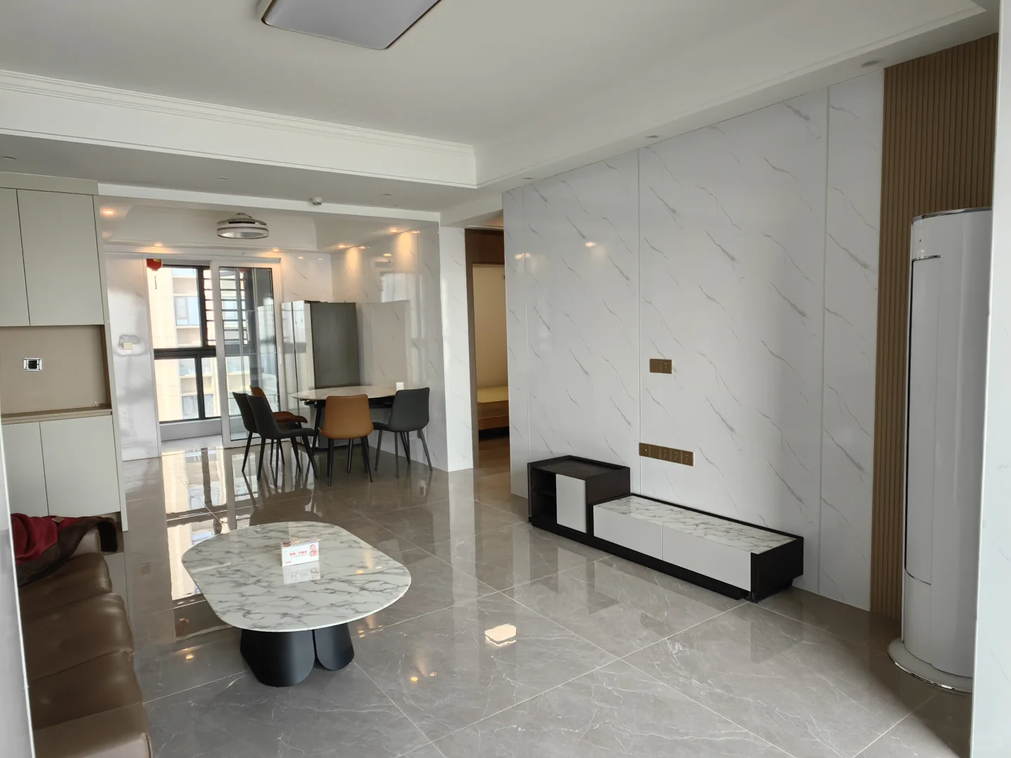 会展嘉园3区四房两卫｜刚退租｜免中介费