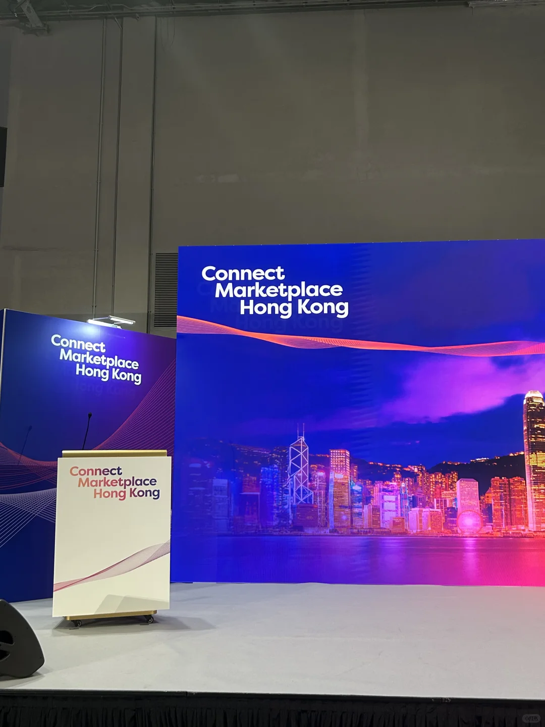 04女大勇闯亚太商旅会展汇